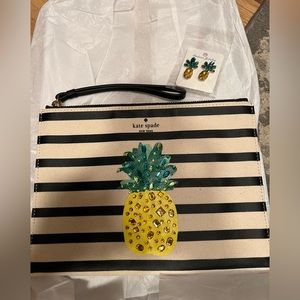 Kate Spade Pineapple Medium Bella Pouch- brand new!